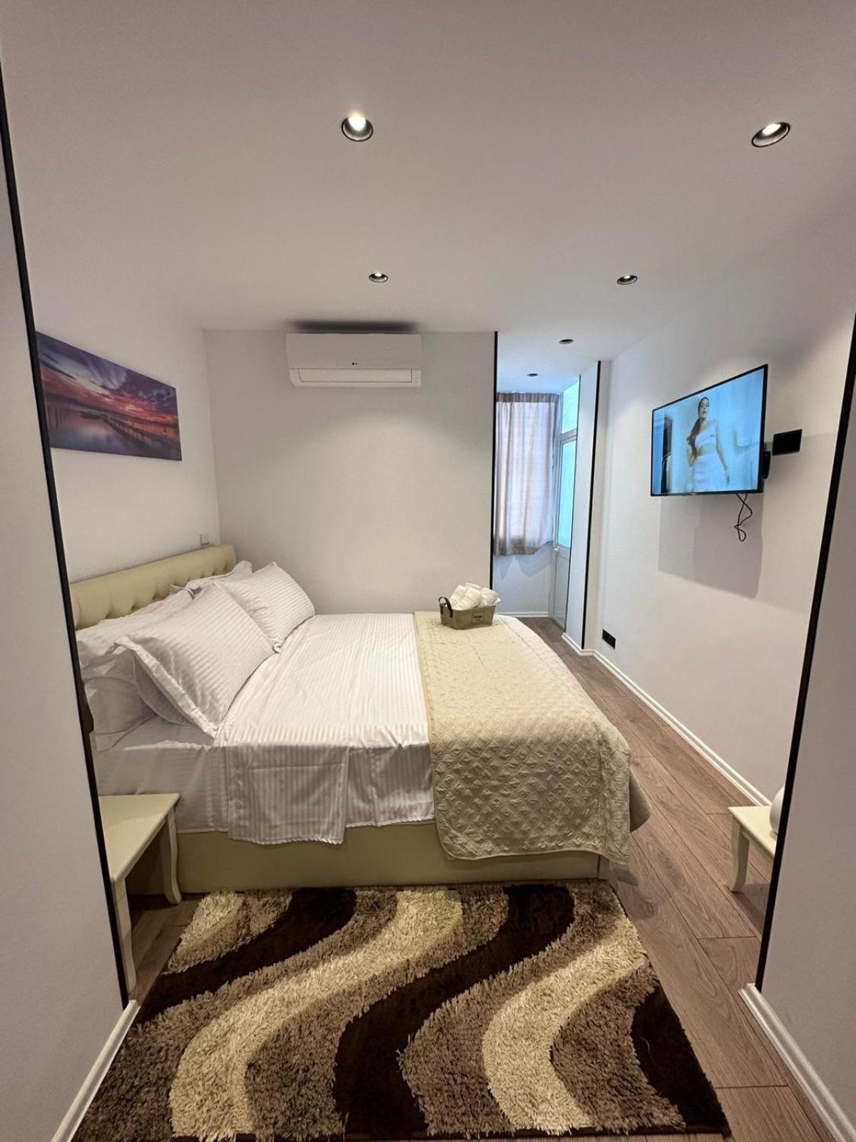 Heart Of Tirana Apartment Exterior photo